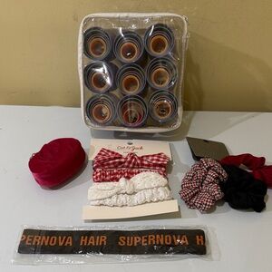 Miscellaneous Bundle of 5 Hair Accessories and a Coin mini pocket